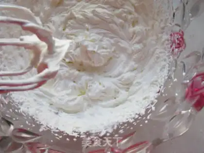 Make Little cream cake step 8