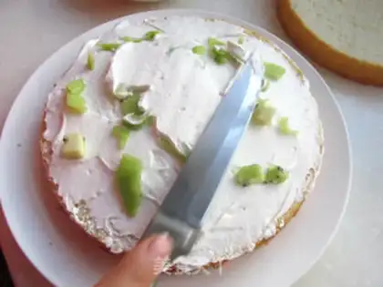 Make Little cream cake step 11
