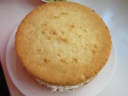 Make Little cream cake step 12