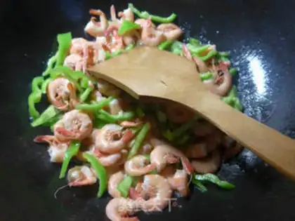 Make Pry pepper fried shrimp step 3