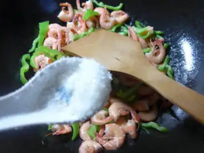 Make Pry pepper fried shrimp step 5