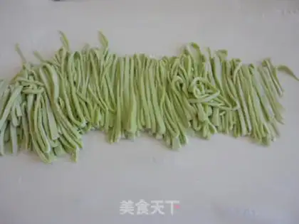 Make Pineseed tomato soup noodles step 4