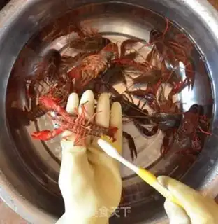 Make Spicy lobster step 0