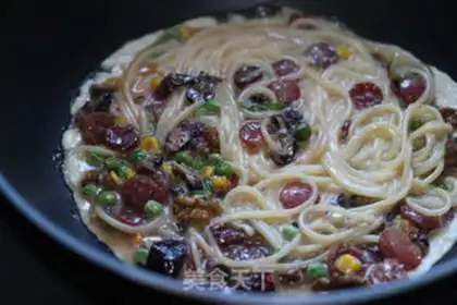 Make Spaghetti sausage omelet step 8