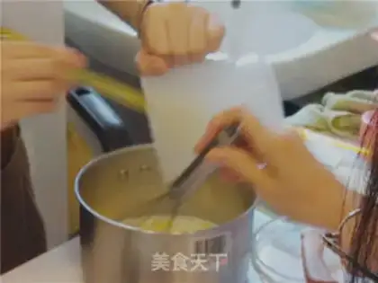 Make Ice mooncake step 5