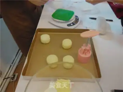 Make Ice mooncake step 10