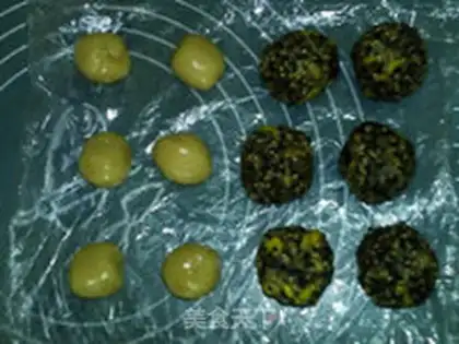Make A broad taco sesame moon cake step 7