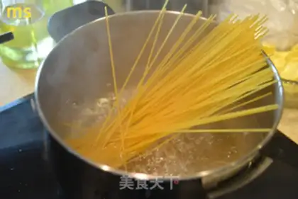 Make Tomato pasta step 4