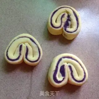 Make Potato buns step 7