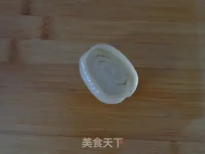 Make Five for the red moon cake step 21