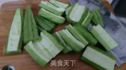 Make Suffering melon cucumber fan bones step 2