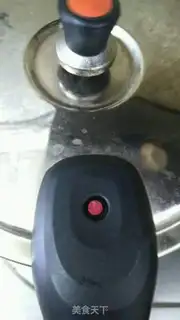 Make Suffering melon cucumber fan bones step 4