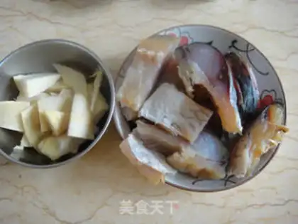 Make Burn salted fish step 0