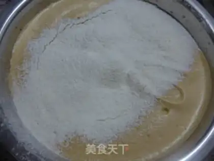 Make Red sugar sponge cake step 4