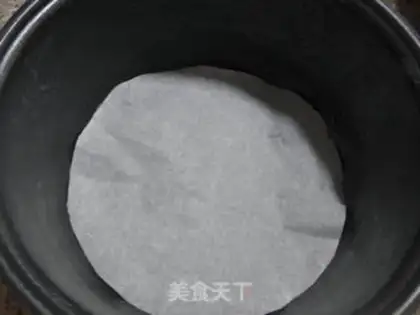 Make Red sugar sponge cake step 8