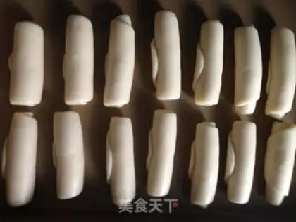 Make Squeeze meat mooncake step 11