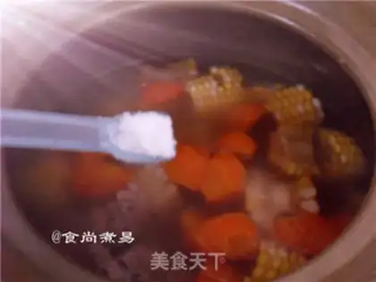 Make Corn carrot pigbone soup step 6