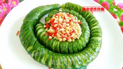 Make The cucumber with the dragon step 4
