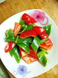 Make Curry peppers and crabs step 15