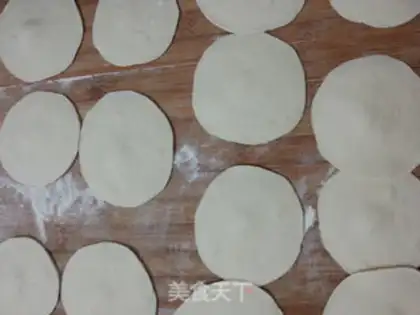 Make An egg and water bun step 7