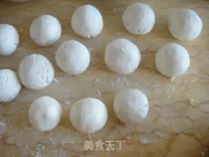 Make Fresh oil dumplings step 6