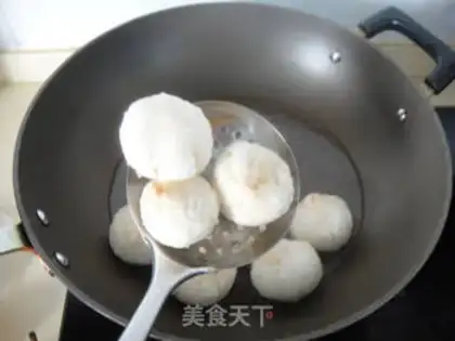 Make Fresh oil dumplings step 8