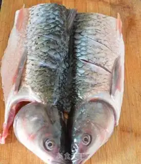 Make Chongqing fish step 1