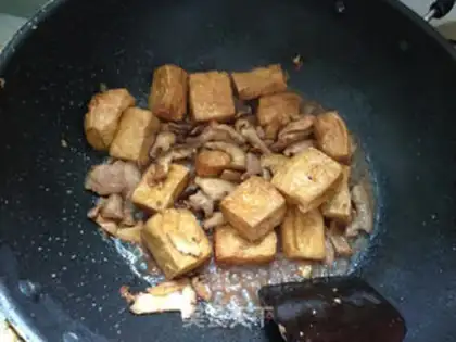 Make The cuisine is fried tofu step 13