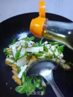 Make Green pepper fried Yongcon step 6
