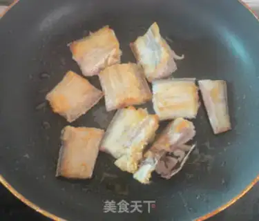 Make Onions burn fish step 4