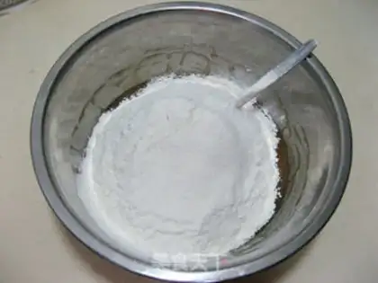 Make White bean cranberry mooncake step 4