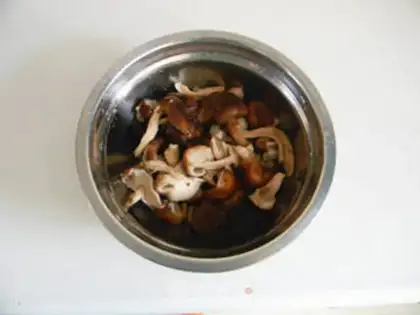 Make Egg burn mushrooms step 3