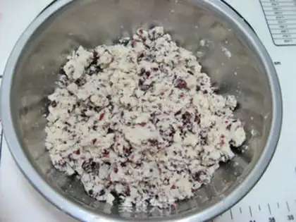Make White bean cranberry mooncake step 9