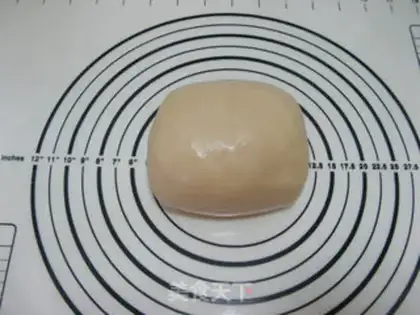 Make Lian Yon Yin Yuen Mooncake step 4