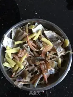 Make Dried fish step 0