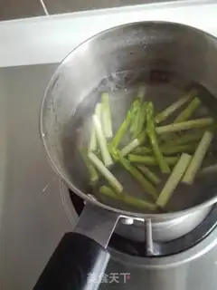 Make A cheese salad step 2