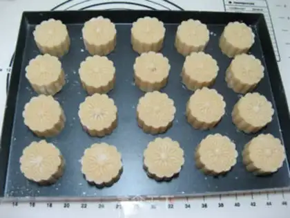 Make Lian Yon Yin Yuen Mooncake step 19