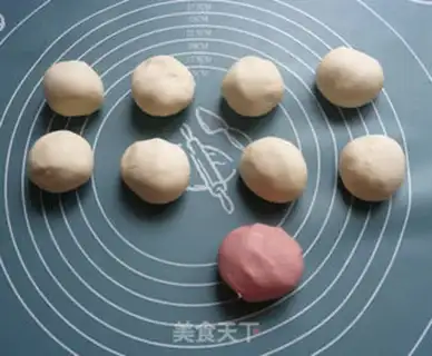 Make Bean buns step 1
