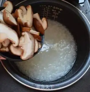 Make Shrimp congee step 7