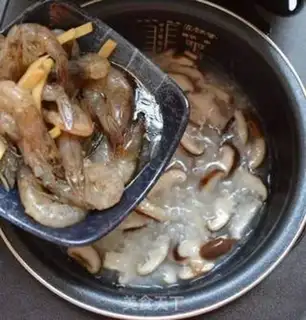 Make Shrimp congee step 8