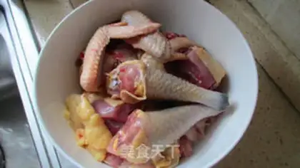 Make Silver ear chicken soup step 1