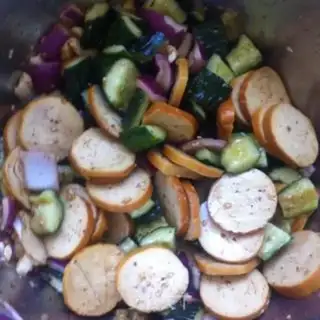 Make Shoot the cucumber platter chicken step 6