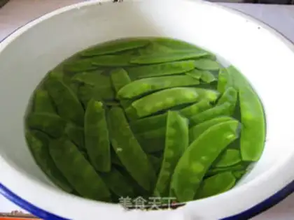 Make Shrimp beans step 1