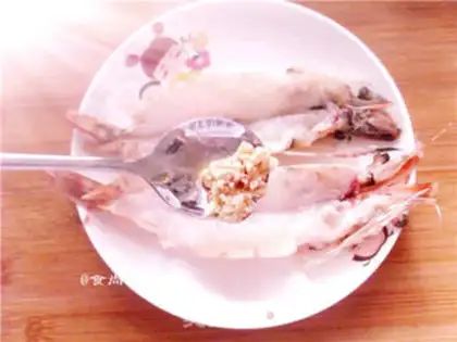 Make SHRIMP WITH GARLIC step 7