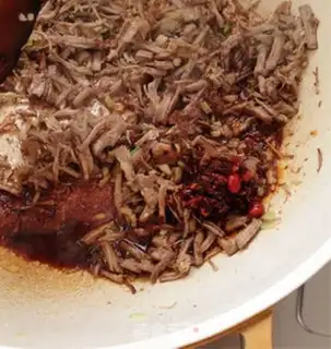 Make Spicy hands tore beef step 14