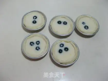 Make Blueberry balls step 4
