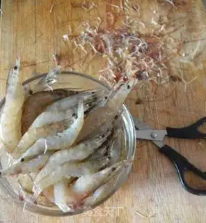 Make Shrimp onions step 1