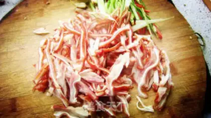 Make Red oil pig ears step 1