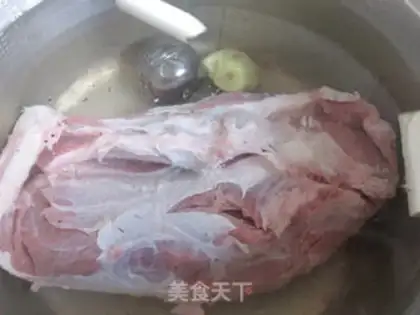 Make Beef noodles step 0