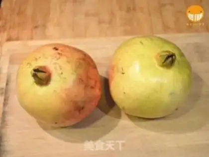 Make Pomegranate apple jam step 0